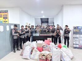 Diedarkan Tanpa Izin, Ribuan Botol Minuman Keras Ditempat Hiburan Malam Diamankan Personel Polres Taliabu