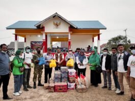 Tinjau Lokasi Kebakaran di Pulau Taliabu, Anggota DPD RI Hasby Yusuf Salurkan Bantuan untuk Warga Terdampak